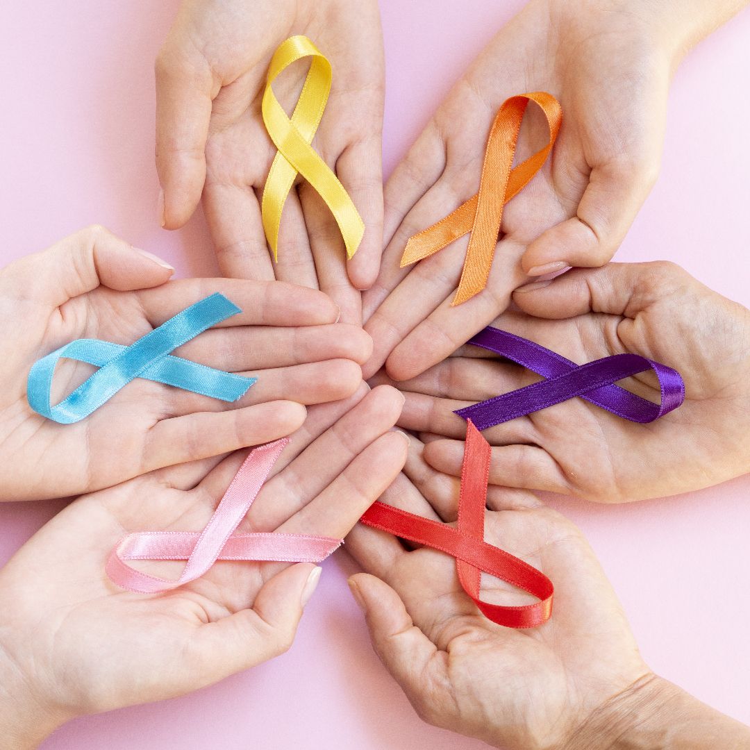 Cancer Survivor Day - Hände die Schlaufen halten