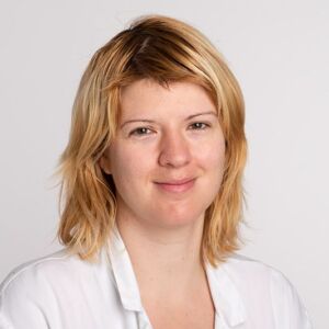 Portrait Aténé Simonyi, Ph.D.