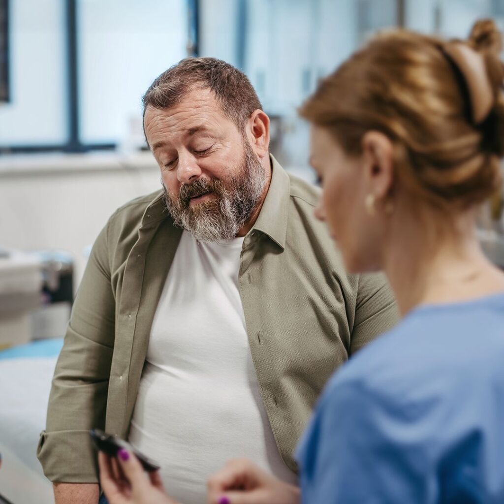 Patient in der Beratung mit ärztlicher Fachperson