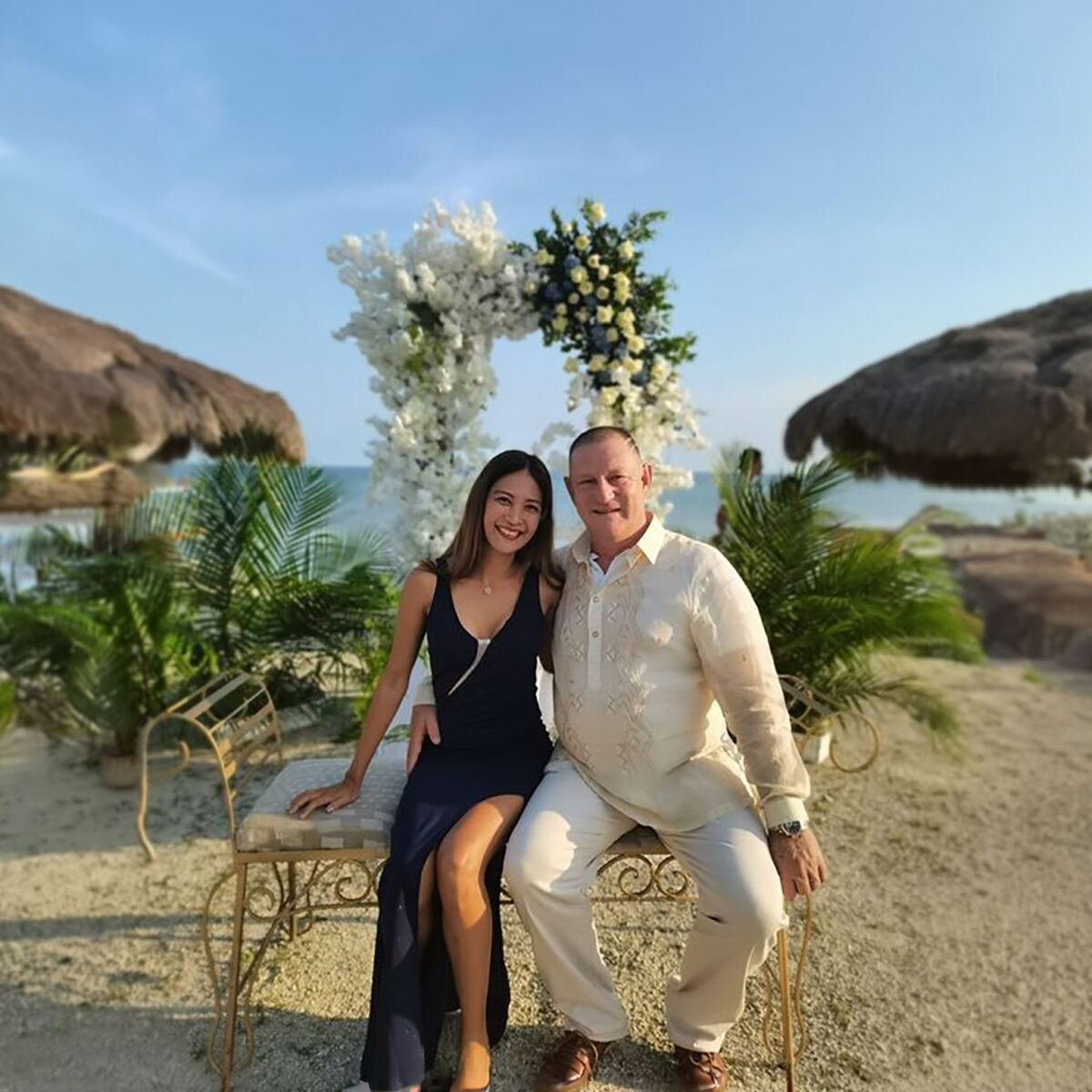 Portrait Peter Coray und seine Partnerin in den Philippinen