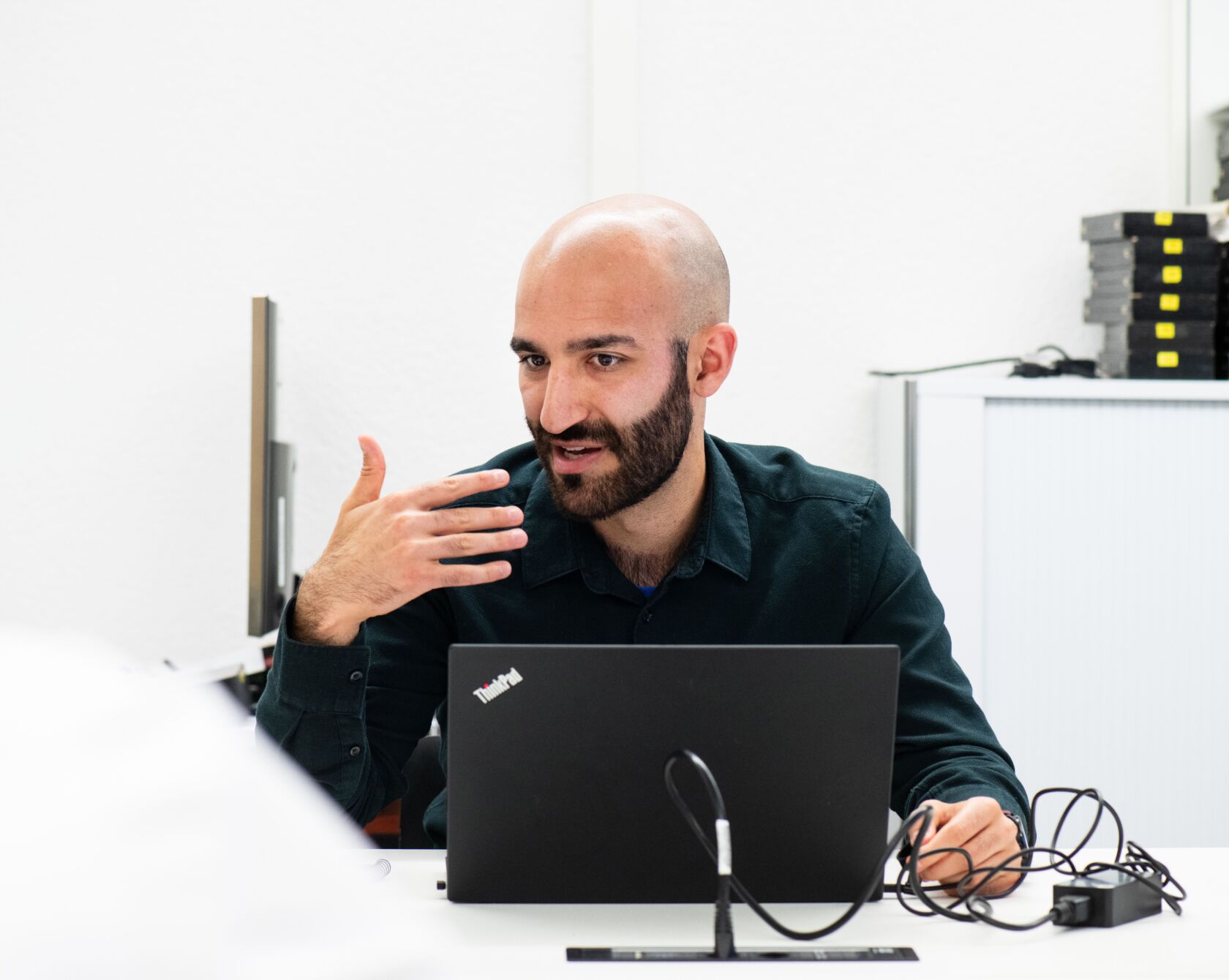 Rahmani bei der Arbeit