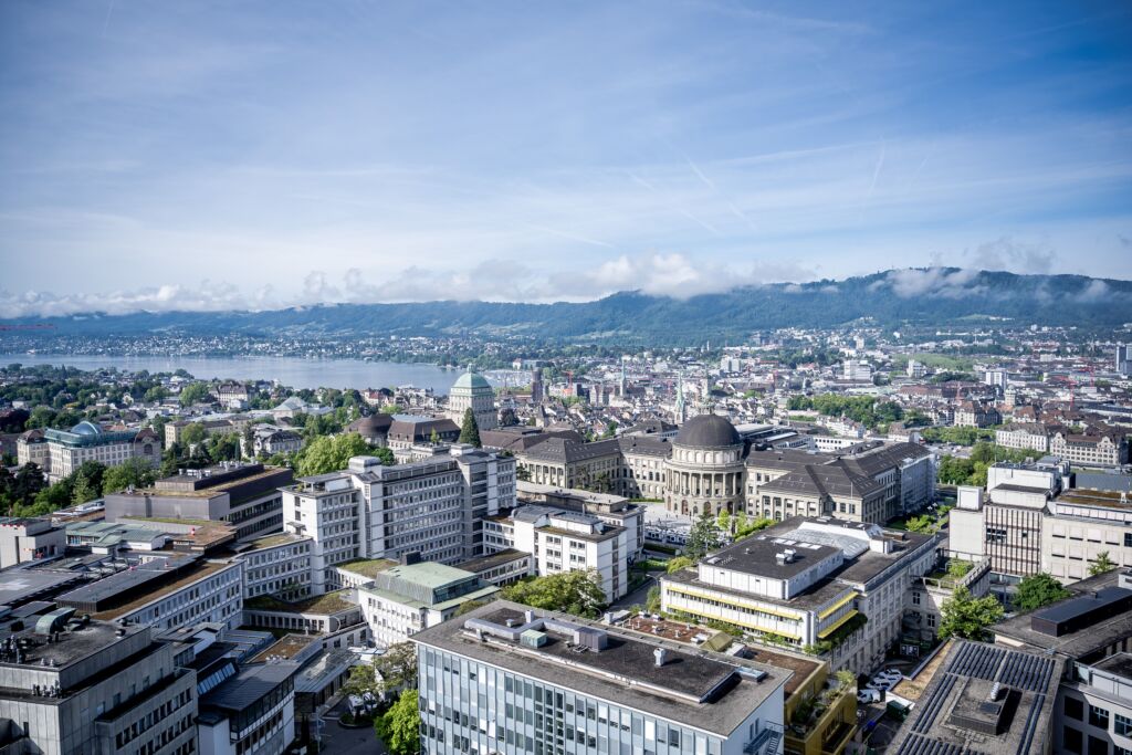 Luftaufnahme des USZ Campus in der Zürcher Innenstadt.