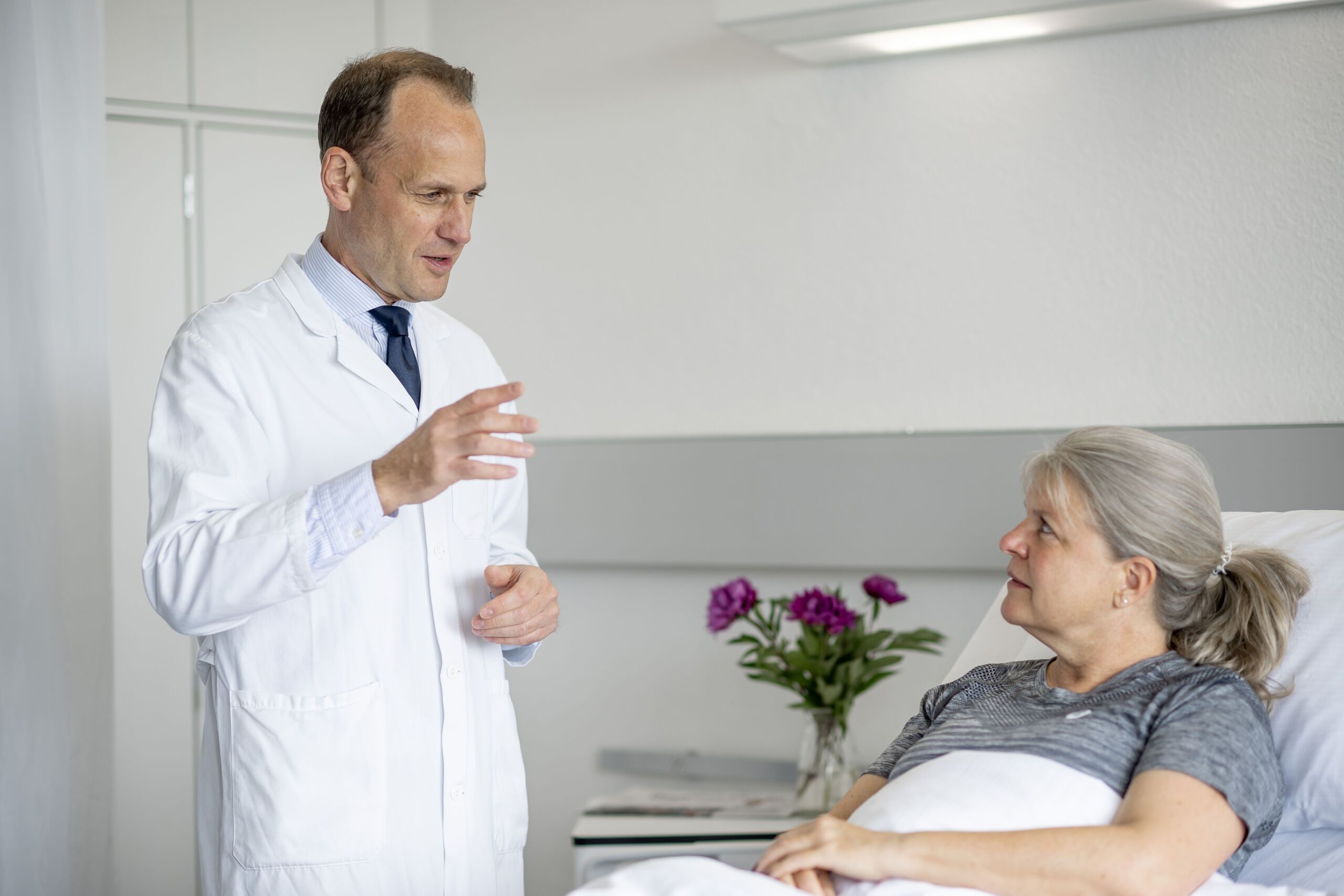 Patientin wird von einem Kaderarzt betreut